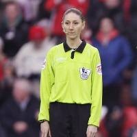 Hakim Garis Perempuan Tarik Perhatian