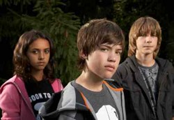 10 Penyebab Kenakalan Remaja