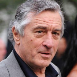 Robert De Niro Bayar Pengasuh Anak Rp 272 juta