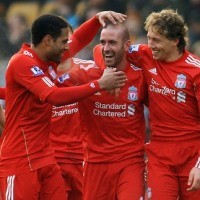 Dalglish Rayakan Kemenangan Pertama