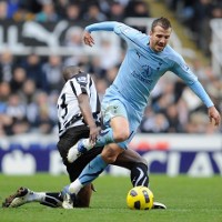 Spurs Tertahan, Sunderland Menang