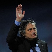 Mourinho Tak Suka Belanja di Musim Dingin