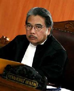  Hotma: Gayus Harus Dibaikin Biar Terbuka