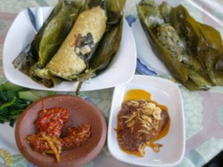Menebus Kangen Nasi Bakar Peda