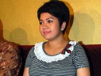 Joy Tobing Hamil 8 Bulan