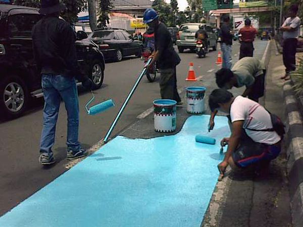 Jalur Sepeda Dicat Ulang