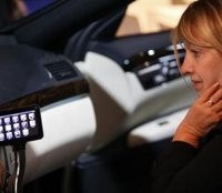 Hiburan dan Internetan Sekaligus di Mobil