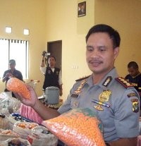 Polisi Bekuk Penjual Obat Kadaluwarsa di Depok