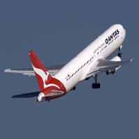 Pesawat Qantas Alami Penurunan Tekanan Kabin Mendadak, Penumpang Panik