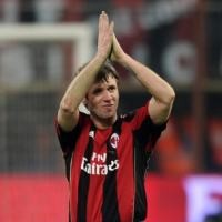 Milan Masih Akan Beli Pemain