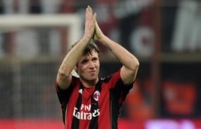 Milan Masih Akan Beli Pemain
