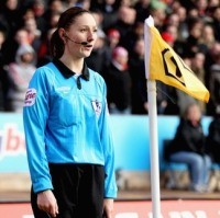 Komentari Hakim Garis Perempuan, Reporter Ikut Diparkir