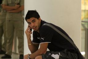 Liverpool Setengah Hati Tawar Suarez