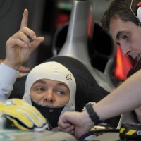 Rosberg Bertekad Saingi Vettel