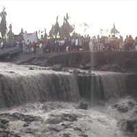 Komisi V DPR Desak Pemerintah Bentuk Satgas Lahar Dingin