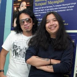 Power Slaves: Lagu Kok Dieja