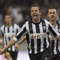 Platini Dukung Juve Raih Scudetto