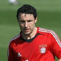 Van Bommel Tak Sabar Lakoni Derby