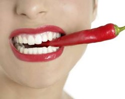 Tips Redakan Rasa Panas di Perut Akibat Makan Pedas