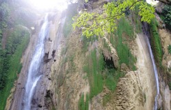 Pesona dan Misteri Curug Cicurug