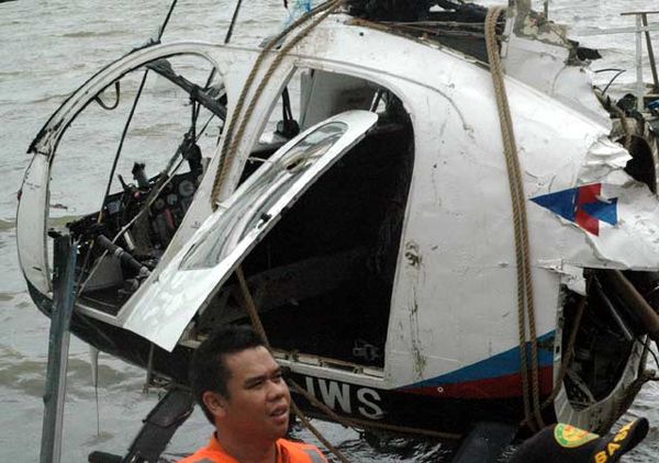 Helikopter Jatuh di Teluk Kendari