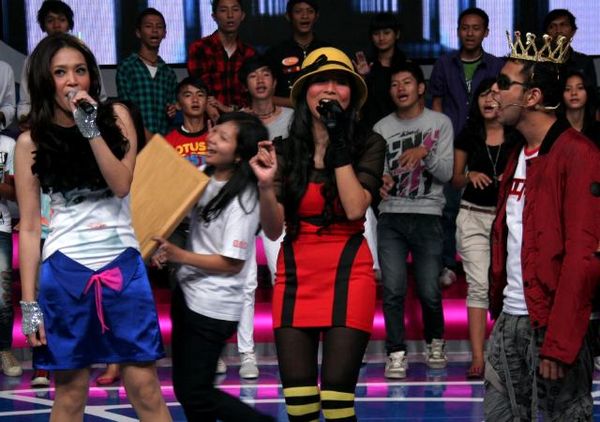 Maia Makin Cantik di Usia ke-35