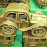 Iseng Sulap Enceng Gondok, Jadi Bisnis Beromzet Jutaan Rupiah