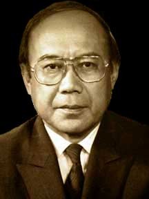 Faiz Diwarisi Ilmu Langka oleh Mendiang Nana Sutresna