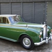 Keluarga Al Fayed Obral Koleksi Mobil Mewah