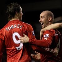 Gol Bunuh Diri Menangkan Liverpool