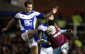 Birmingham Tantang Arsenal di Final