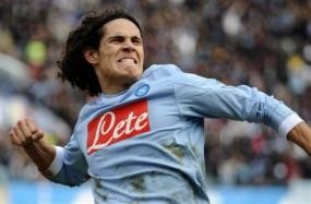 Cavani Hat-trick, Napoli Hantam Sampdoria 4-0
