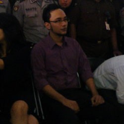 Ariel Divonis 3,5 Tahun, Redjoy Hanya 2 Tahun