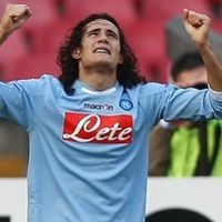 Cavani Kian Menjulang