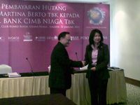 Martina Berto Bayar Utang ke CIMB Niaga