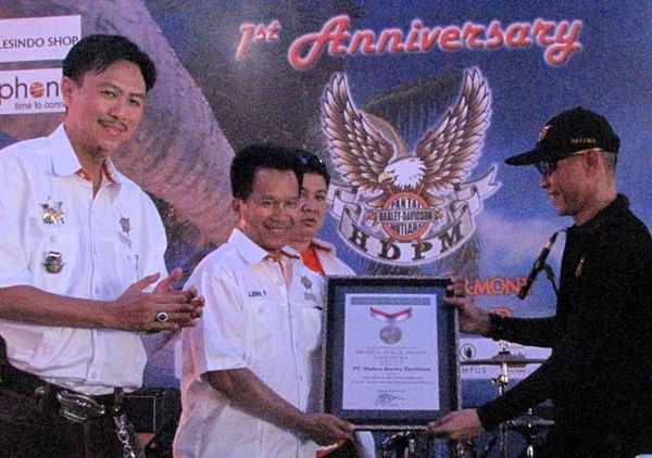 Konvoi Harley Pecahkan Rekor MURI