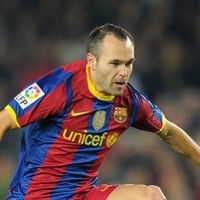 Barca Tunggu Kepastian Iniesta