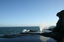 Romansa Pantai Klayar