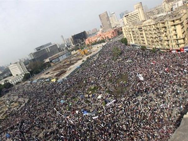 Demo Sejuta Umat Tuntut Mubarak Mundur