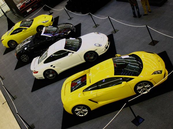 Supercar Nyentrik di Senayan