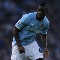 Balotelli Ditunggu di Derby Manchester