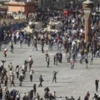 Kairo Rusuh, Massa Pro dan Anti Mubarak Bentrok 