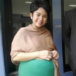 Joy Tobing Ingin Melahirkan Ditemani Suami