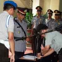 Kepergok Berduaan, Kapolsek Tempursari Akhirnya Dicopot