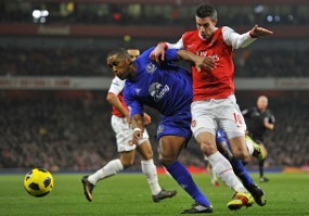 Comeback, Arsenal Atasi Everton