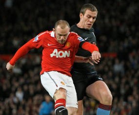 Rooney Dua Gol, MU Melesat