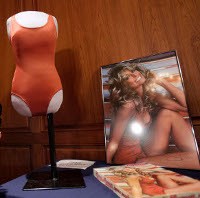 Bikini Farrah Fawcett Masuk Museum di Washington