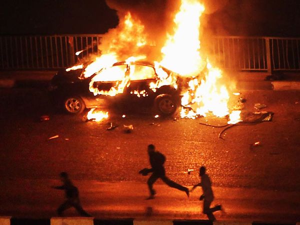 Pro-Kontra Mubarak Saling Serang