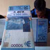 Selidiki Transaksi Mobil, Polisi Malah Dapat Uang Palsu