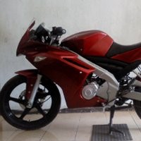 Ngidam Yamaha YZF R125 Bikin Melek Tiap Hari
